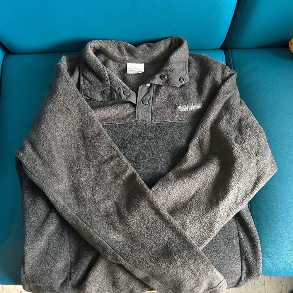 Columbia Charcoal Button-Up Fleece